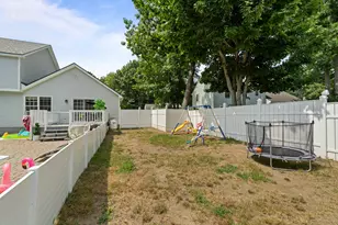 10 Aspen Dr, Saco, ME 04072 - Photo 7