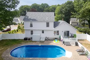 10 Aspen Dr, Saco, ME 04072 - Photo 3