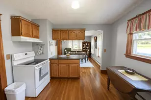 31 Spruce St, East Millinocket, ME 04430 - Photo 3