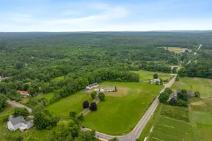 716 Hodsdon Rd, Pownal, ME 04069 - Photo 1