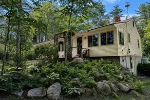 674 Friendship Rd, Waldoboro, ME 04572 - Photo 1