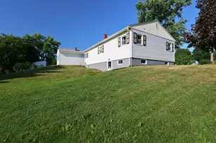 121 Dow Ave, Lewiston, ME 04240 - Photo 33