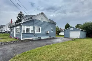 137 12th Ave, Madawaska, ME 04756 - Photo 3