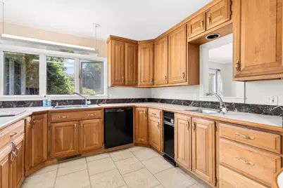 10 Barkley Avenue, Auburn, ME 04210 - Photo 7