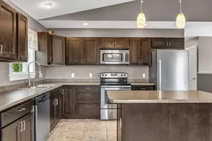 235 Partridge Ln, Hermon, ME 04401 - Photo 17
