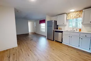 17 Winter Dr, Farmingdale, ME 04344 - Photo 9