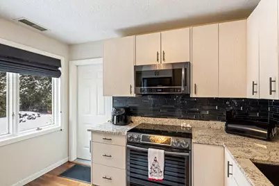 48 Foreside Common Road #48, Falmouth, ME 04105 - Photo 15