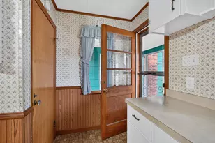 135-137 Oxford Ave, Rumford, ME 04276 - Photo 17
