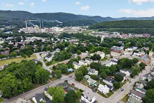 135-137 Oxford Ave, Rumford, ME 04276 - Photo 5