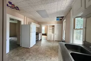 5 Cottage St, Lewiston, ME 04240 - Photo 3