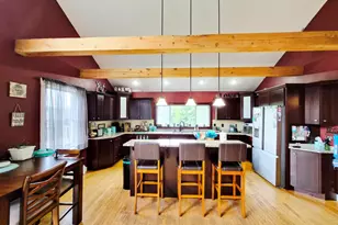 432 Auburn Rd, Peru, ME 04290 - Photo 7