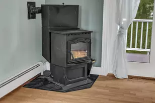 63 Lawrence St, Rockland, ME 04841 - Photo 31