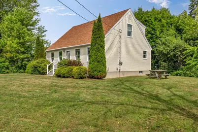 63 Lawrence Street, Rockland, ME 04841 - Photo 5