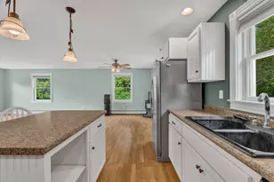 63 Lawrence St, Rockland, ME 04841 - Photo 23