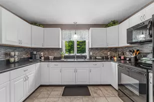 718 Marston Rd, Gardiner, ME 04345 - Photo 5