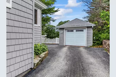 16 Beacon Avenue, Auburn, ME 04210 - Photo 11