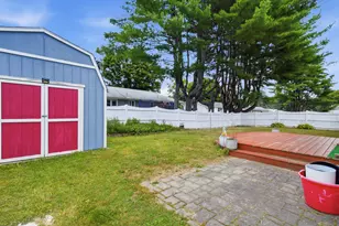 7 Champlain Ave, Lewiston, ME 04240 - Photo 43