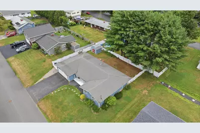 7 Champlain Avenue, Lewiston, ME 04240 - Photo 53