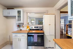 17 Storer St, Kennebunk, ME 04043 - Photo 11