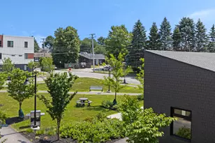 41 W Presumpscot St, Portland, ME 04103 - Photo 31