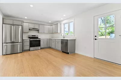41 W Presumpscot Street #F, Portland, ME 04103 - Photo 7