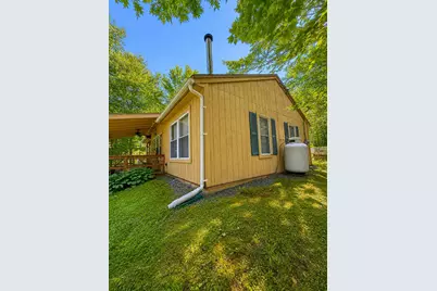 32 Luckman Road, Saint Albans, ME 04971 - Photo 5