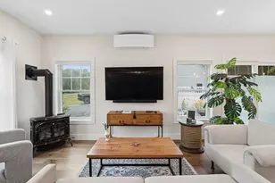 21 Youngs Ln, Freeport, ME 04032 - Photo 9