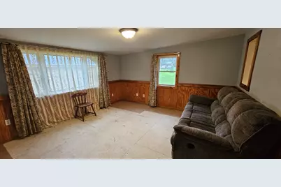 8 Carpenter Street, Presque Isle, ME 04769 - Photo 5