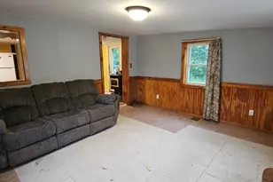 8 Carpenter St, Presque Isle, ME 04769 - Photo 5