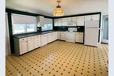 224 Eastern Avenue, Augusta, ME 04330 - Photo 5