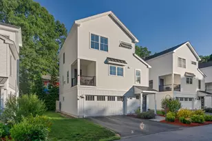 284 Bradley St, Saco, ME 04072 - Photo 3
