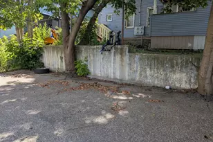 25 Clifford St, Biddeford, ME 04005 - Photo 9