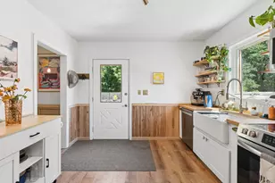 7 Edgewood St, Waterville, ME 04901 - Photo 29