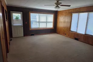 205 Bowdoin St, Millinocket, ME 04462 - Photo 5