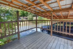 205 Bowdoin St, Millinocket, ME 04462 - Photo 27