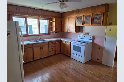 205 Bowdoin Street, Millinocket, ME 04462 - Photo 9