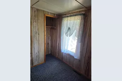 205 Bowdoin Street, Millinocket, ME 04462 - Photo 15