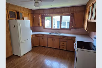 205 Bowdoin Street, Millinocket, ME 04462 - Photo 11