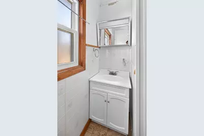 205 Bowdoin Street, Millinocket, ME 04462 - Photo 23