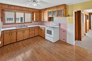 205 Bowdoin St, Millinocket, ME 04462 - Photo 3