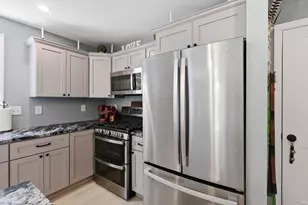 10 Quincy Adams Ct, Naples, ME 04055 - Photo 9