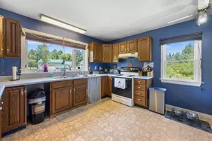 366 Vly Ave Rd, Garland, ME 04939 - Photo 17
