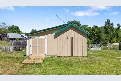 366 Valley Avenue Road, Garland, ME 04939 - Photo 5