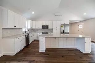 497 N Parish Rd, Turner, ME 04282 - Photo 9