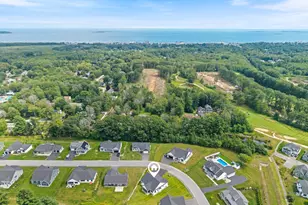 10 Magnolia Dr, Old Orchard Beach, ME 04064 - Photo 45