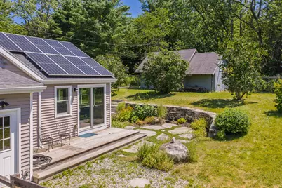 118 Rowe Avenue, Portland, ME 04102 - Photo 5