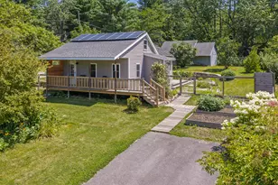 118 Rowe Ave, Portland, ME 04102 - Photo 1