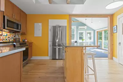 118 Rowe Avenue, Portland, ME 04102 - Photo 11