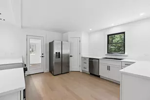 30 Mallett Dr, Topsham, ME 04086 - Photo 9