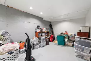 419 Falmouth Rd, Falmouth, ME 04105 - Photo 53
